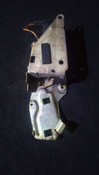 Fecho Da Porta Frente Esq Smart Crossblade (450)