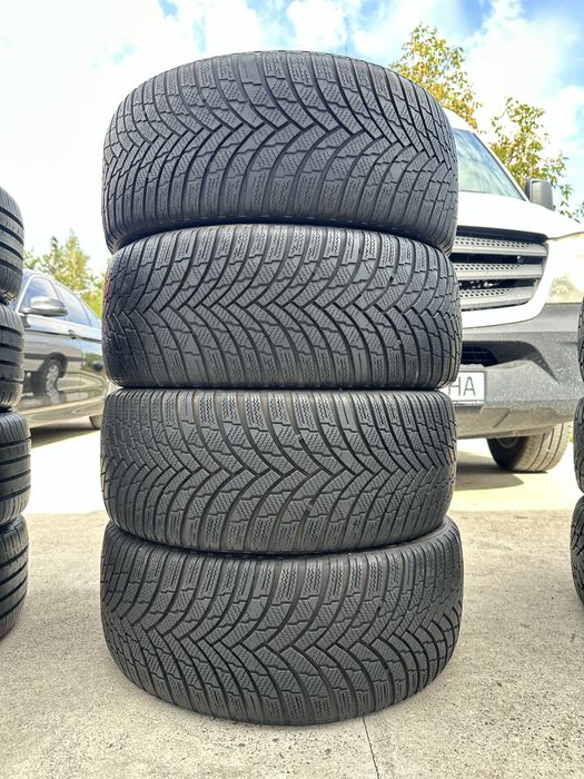 235/45/18 98V XL Firestone Winter Hawk 4