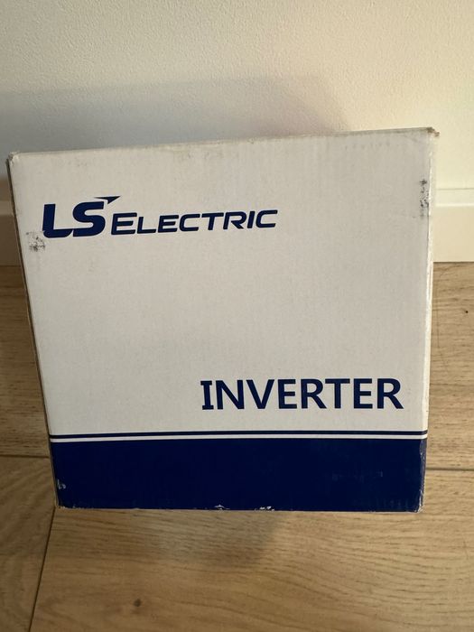 Інвертор LSLV0008G100-4EOFN