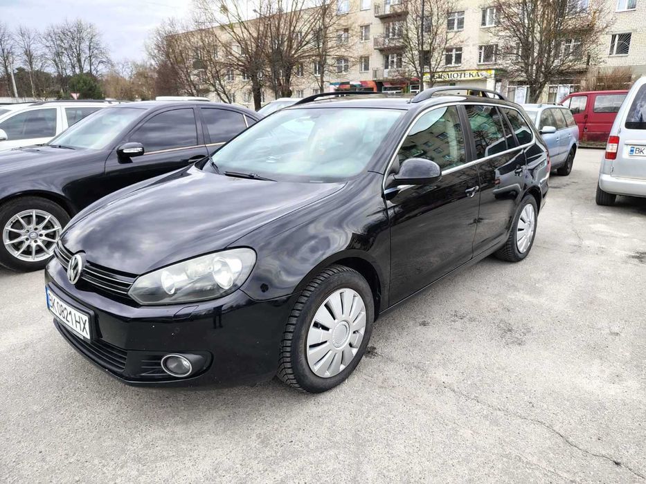 VW Golf VI  1,6tdi у дуже гарному стані