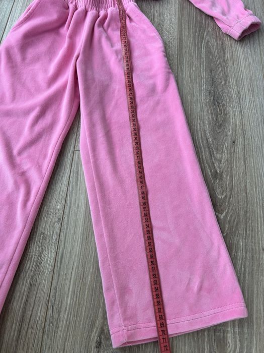 Велюровий спортивний костюм на дівчинку