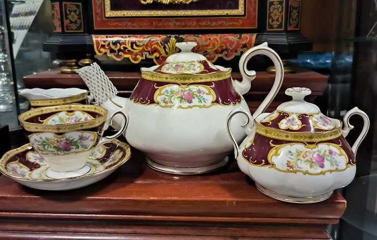 Lady Hamilton Royal Albert Tea Service for 12 People
