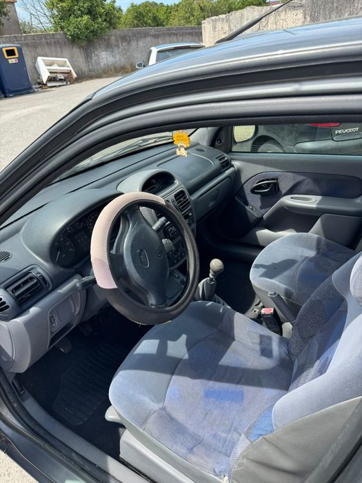 Vendo carro Renault Clio