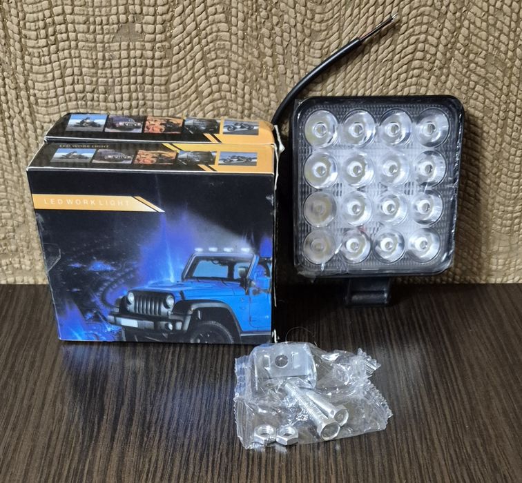 Прожектор светодиодный 12в