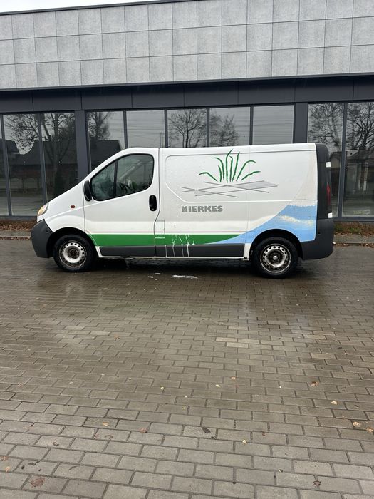 Опель віваро трафік Vavaro Trafik