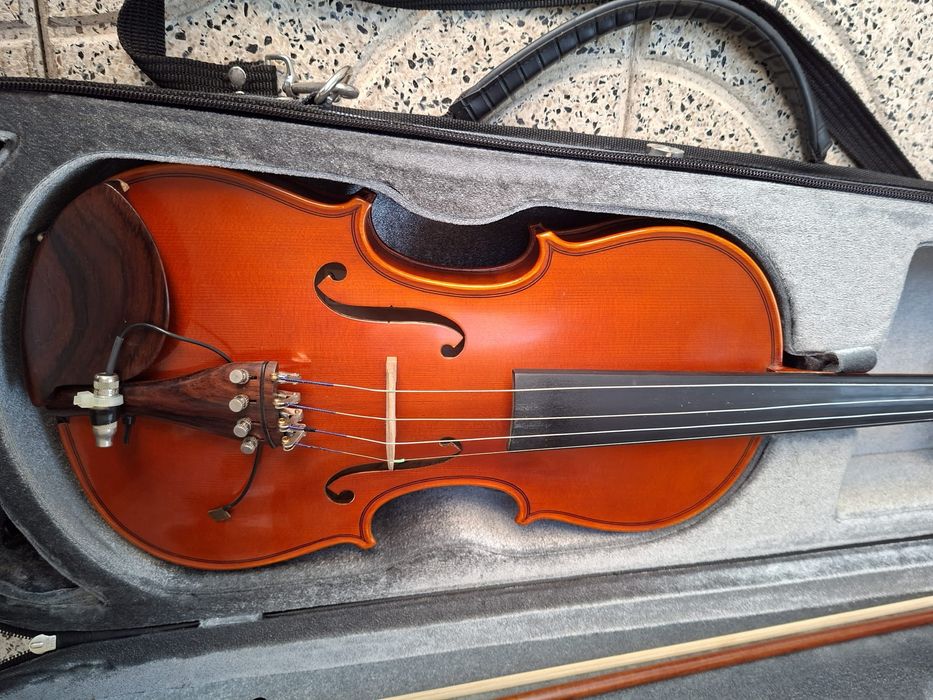 Violino Yamaha com estojo e micro
