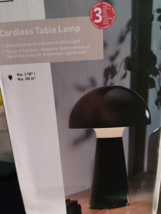 Lampa ledowa stojąca nowa