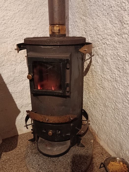 Salamandra Lenha pequena ferro