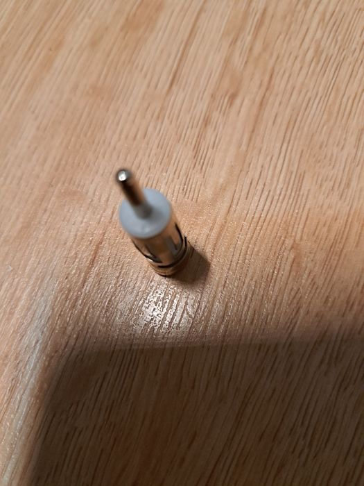 Adaptador / Ficha para Auto-Rádio (Carro)