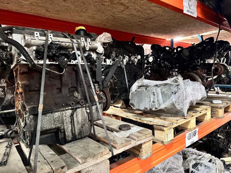 Мотор Двигун Двигатель до автомобілів Mitsubishi Fiat Peugout Mercedes