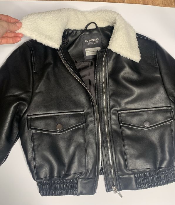 Кожанка дитяча чорна