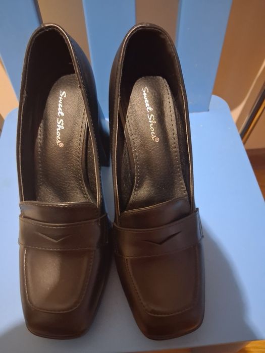 Buty na  wysokim 9bcasie