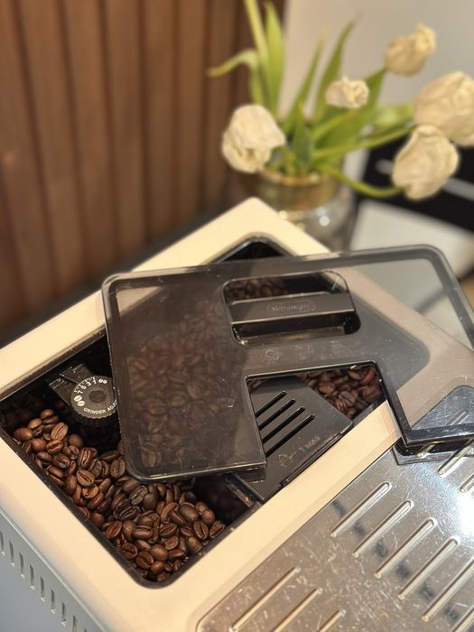 Кавомашина Delinghi ELETA CAPPUCINO TOP