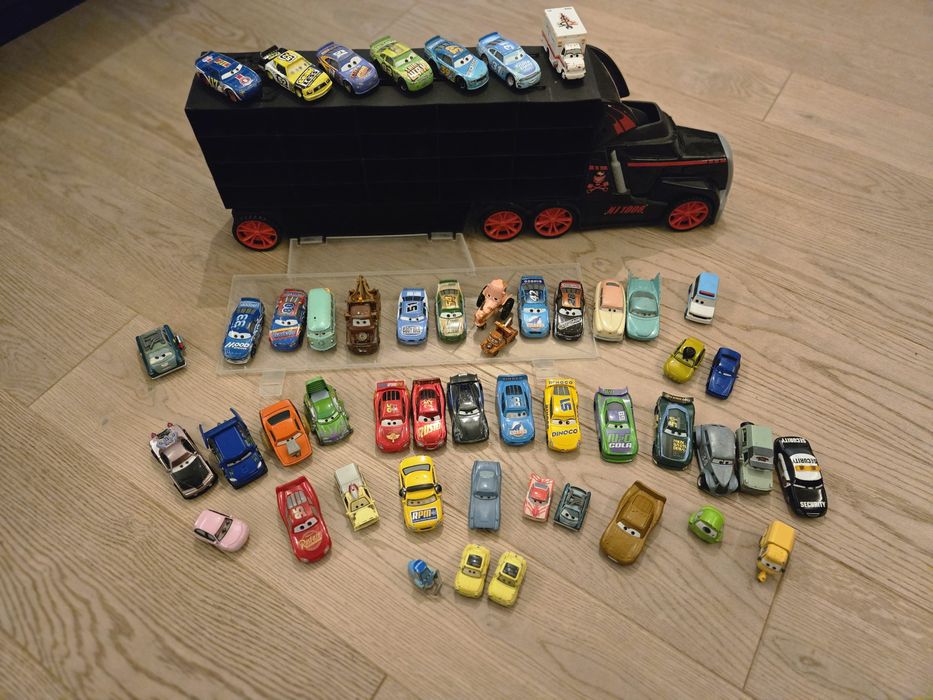 Pojazdy Disney Cars Mattel zyg zak McQueen
