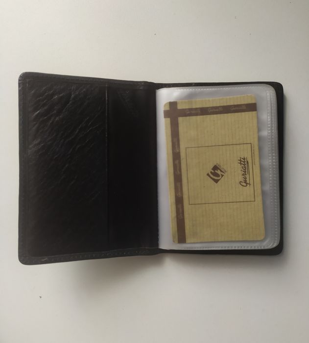 Mały skórzany album na karty