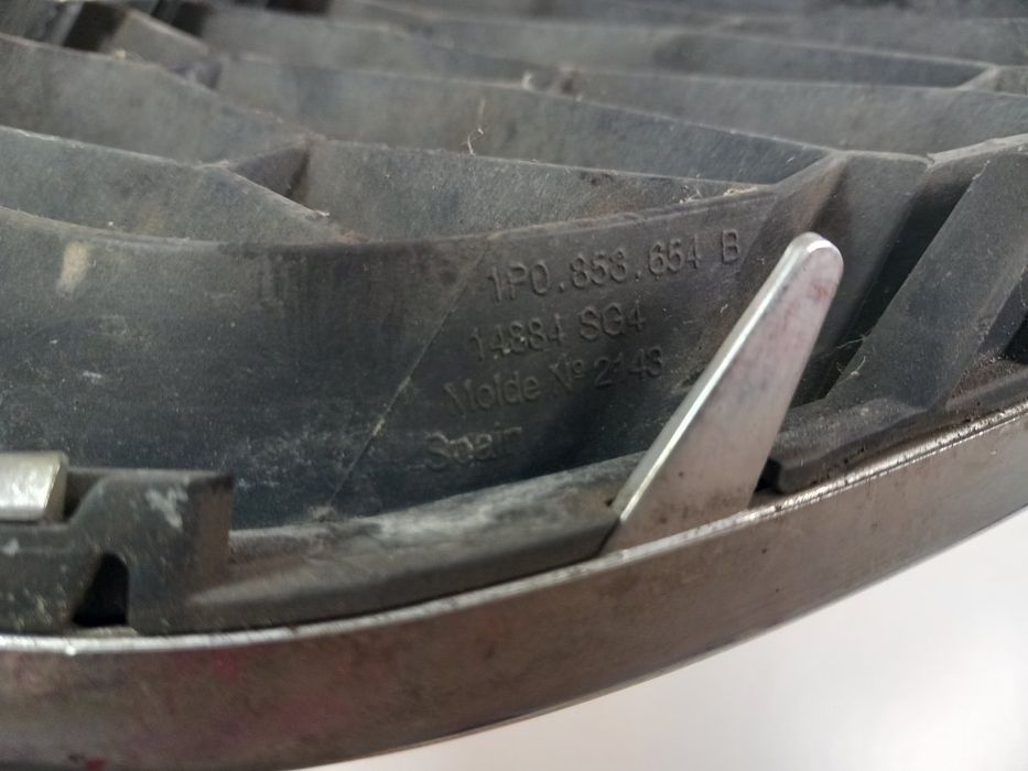 Seat Leon Fr Ii Lift Atrapa Grill 1P0853654B