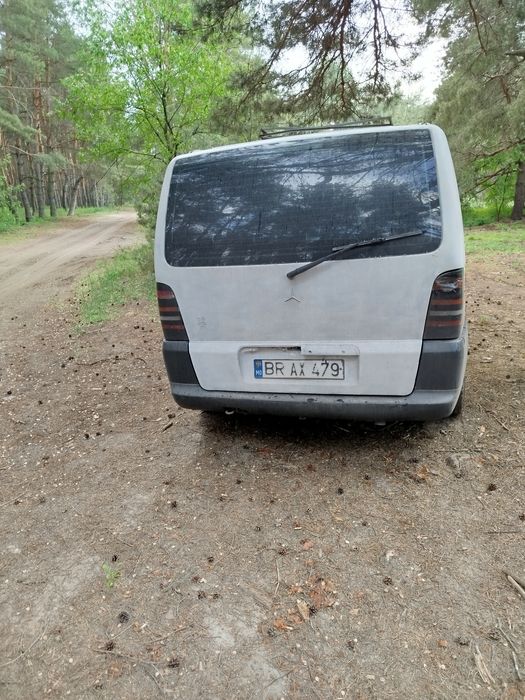 Мерседес віто  на ходу