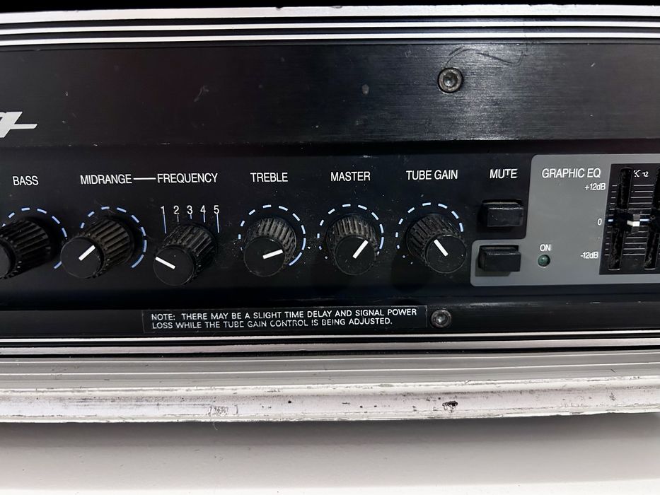 Ampeg SVT-III Pro – kultowa głowa basowa 450W (USA)