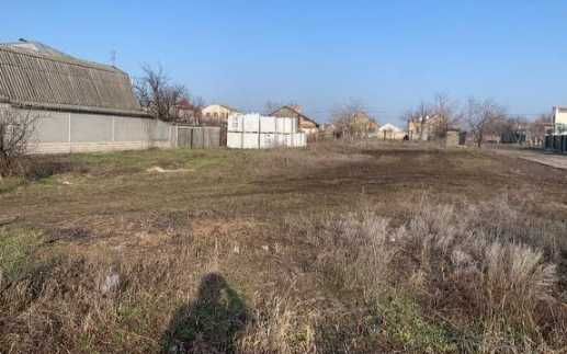 Просторный участок в районе рынка "Москвич", в застроенном районе