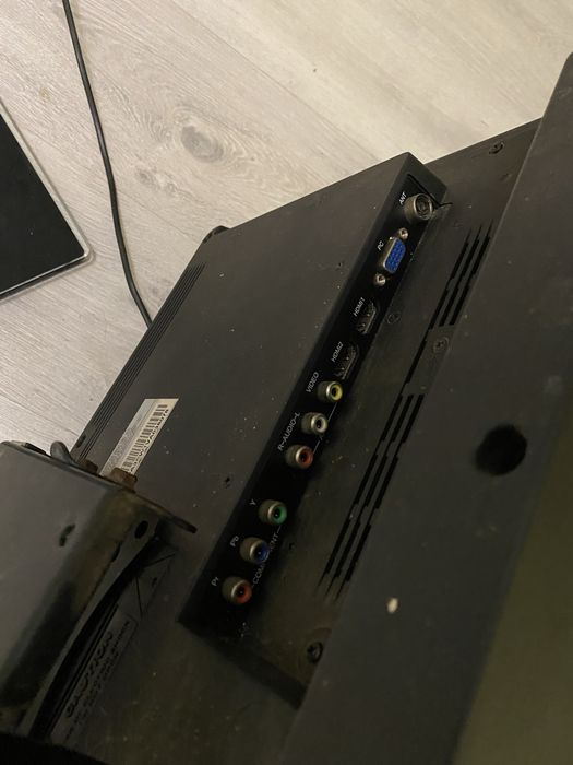 телевизор bravis