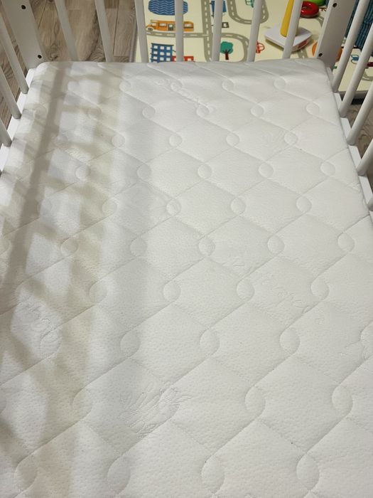 Łóżeczko bukowe opuszczany bok kołyska, dostawka