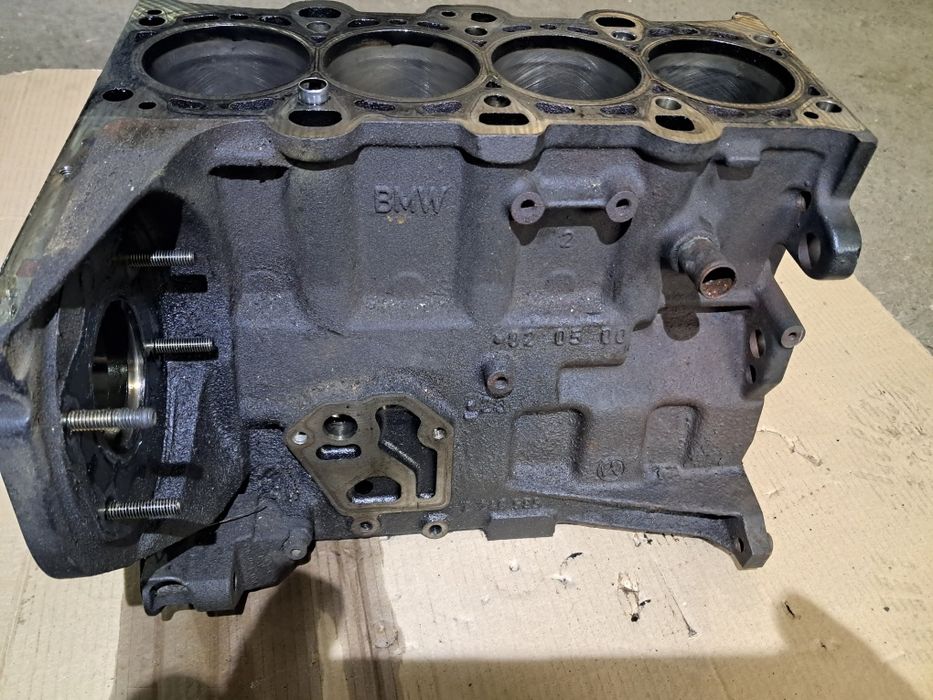 Блок циліндрів двигуна BMW M47 2.0 D