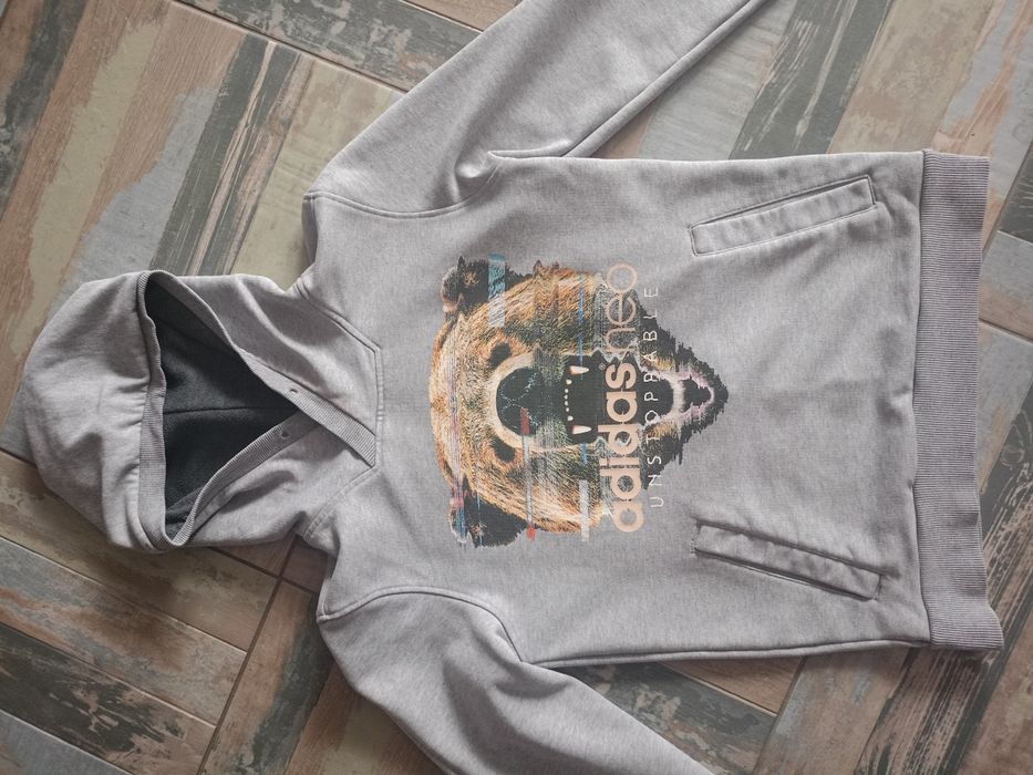 Bluzy sportowe Adidas i Sinsay