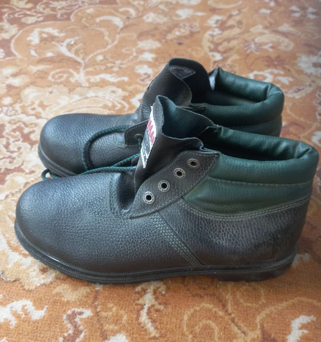 Nowe Buty robocze  Demar 43