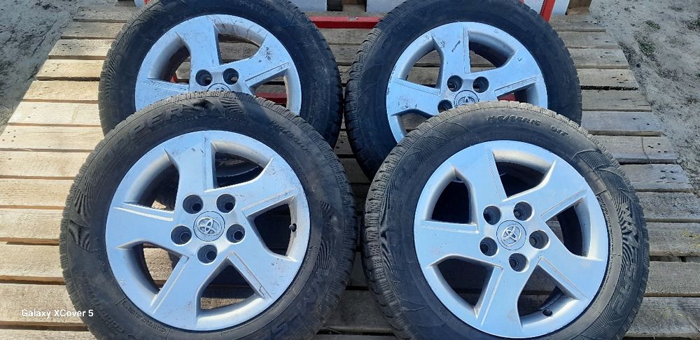 Koła.Alufegi 15.Toyota.5 X 114,3