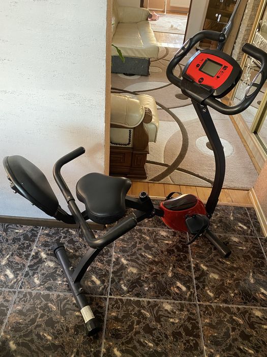 Велотренажер Styletics ! В хорошому стані є незначні потертості .