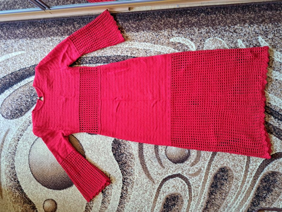 Вязаное женское платье