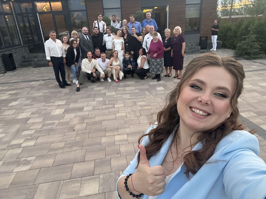 Ведуча, тамада, жива музика Київ та Київська область