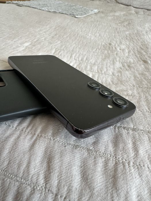Самсунг S23 124GB