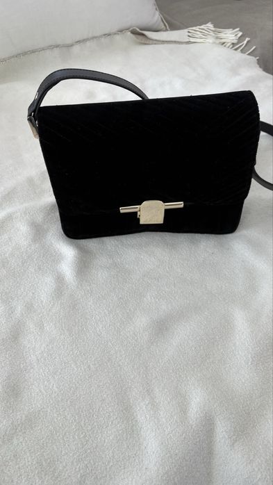 Carteira veludo preto Massimo Dutti