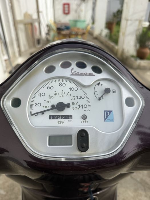 Vespa LX 125 (Piaggio)