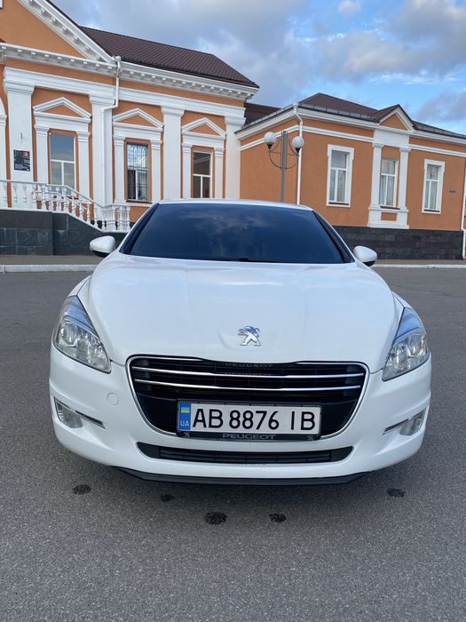 Автомобіль Peugeot 508 2011