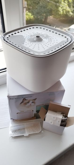 Фонтан-поїлка для Кішок і Собак 3л.