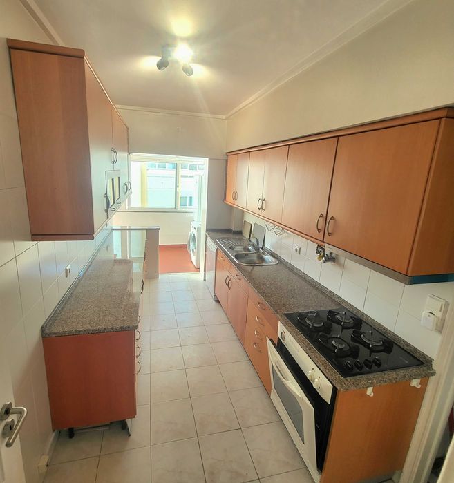 T2 em Linda a Velha com box