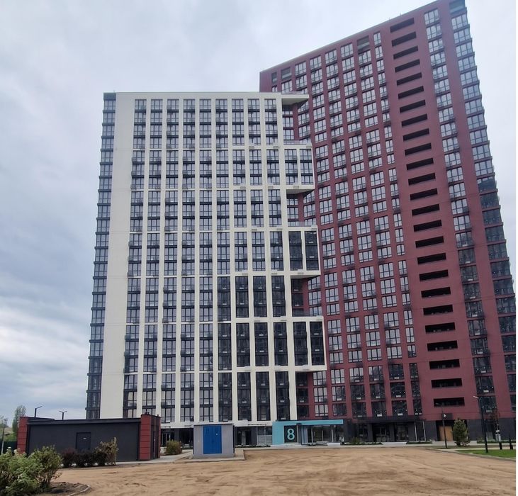 Продам 2к квартира 5 поверх 72мкв ЖК Діброва парк 8 будинок Введений