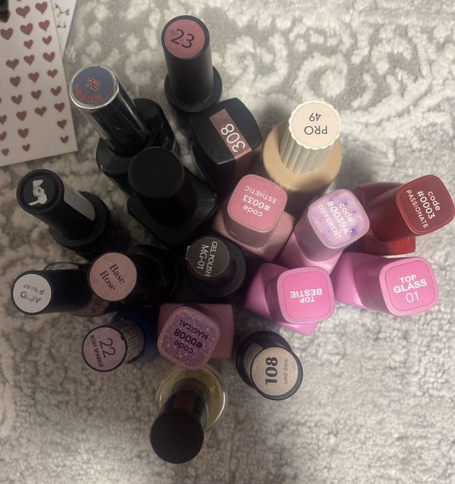 обмін матеріалів для манікюру