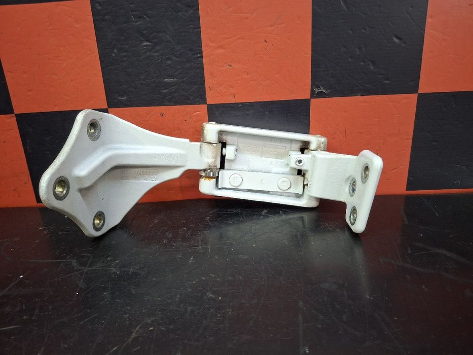 Dobradiça porta trás esquerdo MERCEDES-BENZ Vito (W447)