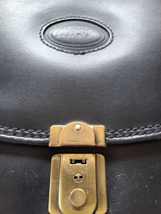 Aktówka , teczka skórzana