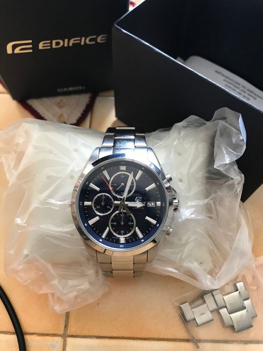 Relógio Casio Edifice ( marca premium da Casio )