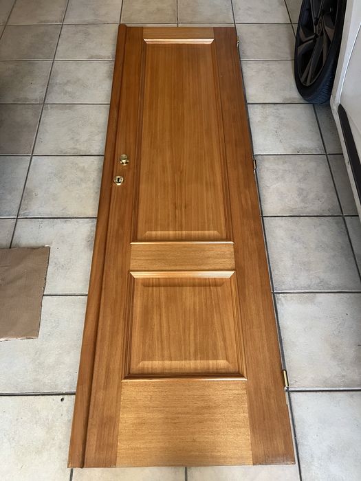 Portas armário em madeira