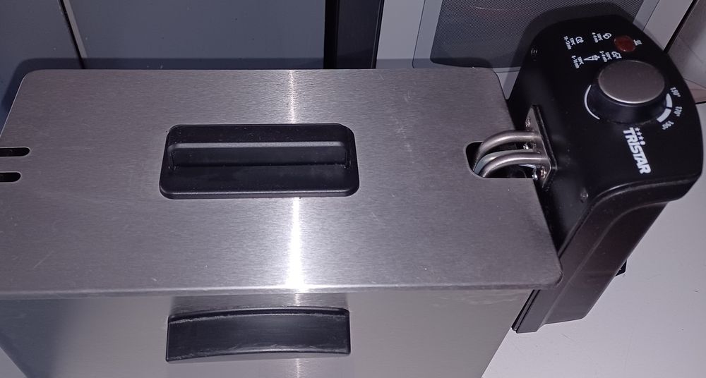 Fritadeira Tristar como nova