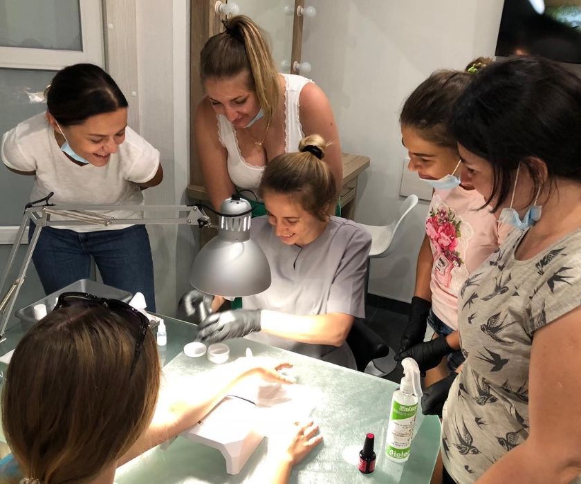 Навчання Курси Манікюр Педикюр