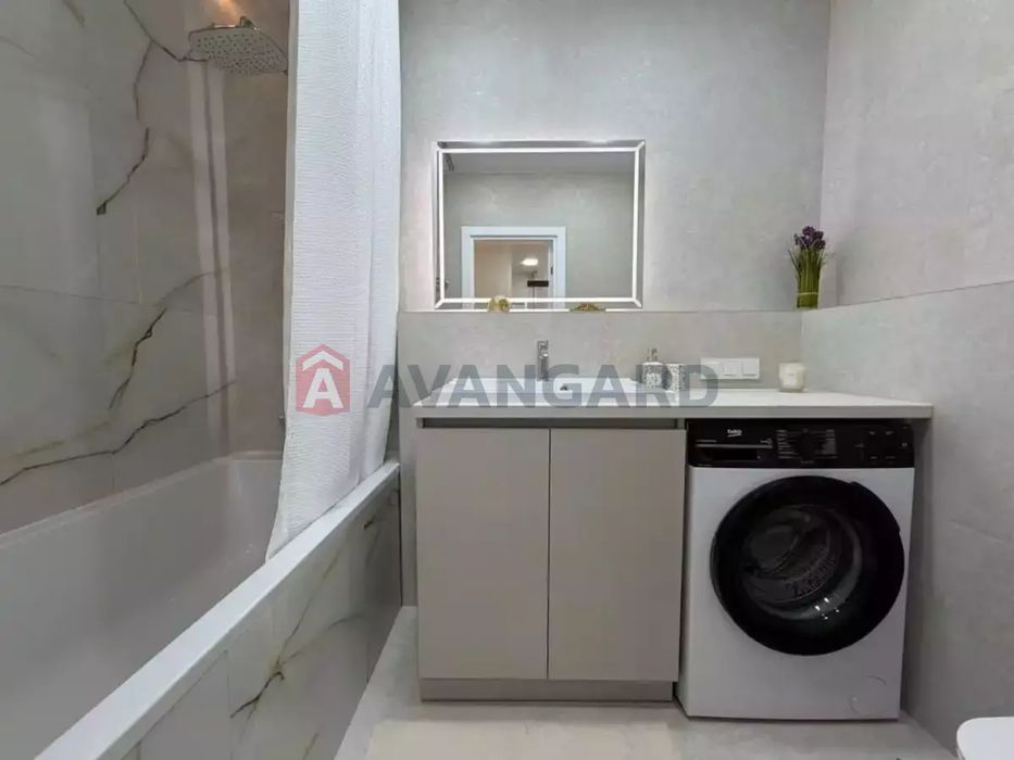 Продам 1 кімн. квартиру, 46 м2, цегла, Брама 68 000 $