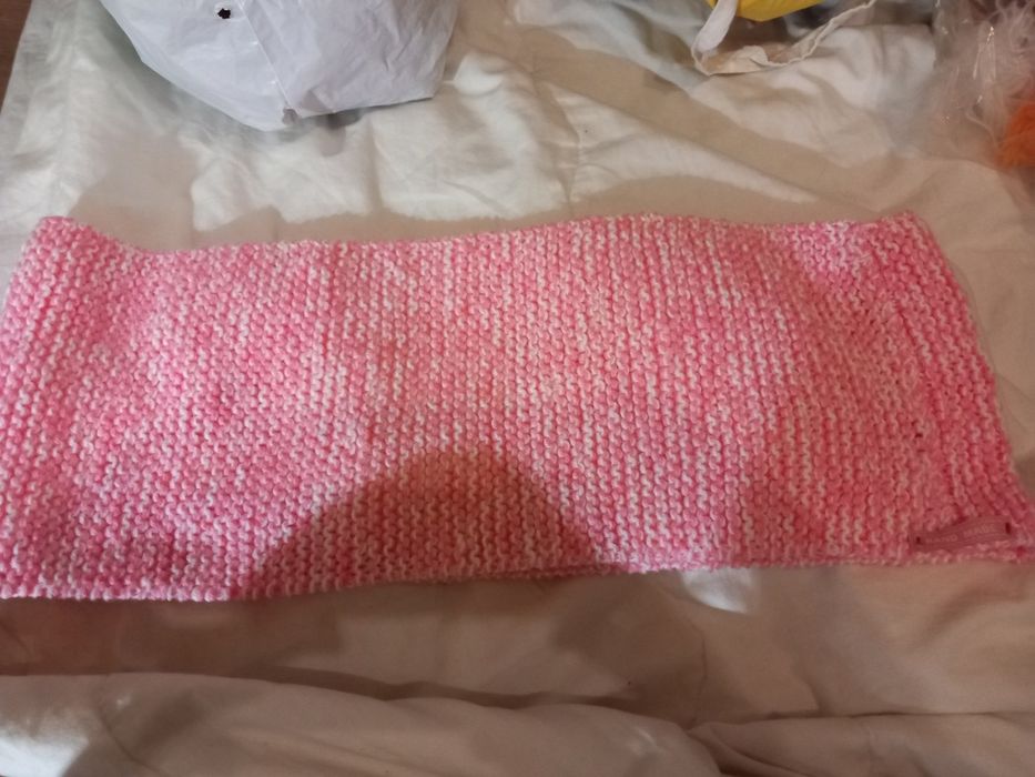 Gola em rosa e branco