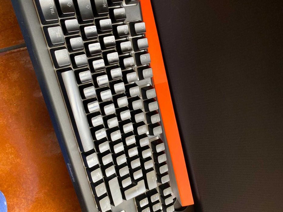 Teclado Steelseries Apex 3 PT RGB