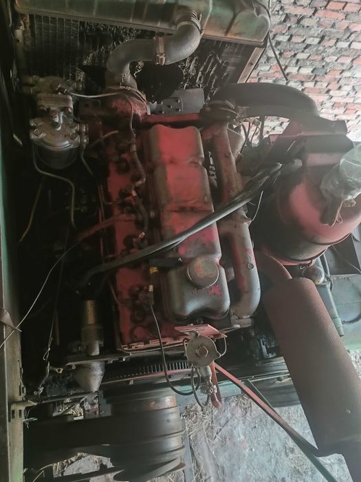 Продам комбайн , John Deere 330.